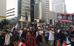 Bergerak ke Istana, Massa Aksi Mujahid 212 Tertahan di Patung Kuda