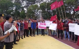 Lapor ke Komnas HAM, Ikatan Mahasiswa Sebut Polisi Alat Pembunuh