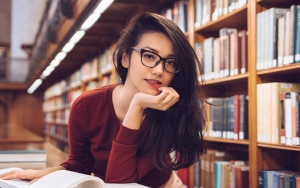 Velove Vexia Akui Bukan Aktris Gemar Umbar Kehidupan Pribadi, Dipuji Cantik Berkelas Paket Komplet