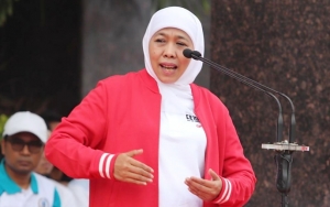 Khofifah Temui Bupati Mimika, Bahas Nasib Warga Jatim yang Masih Mengungsi