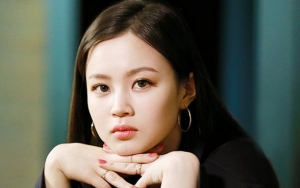 Lee Hi Terharu Usai Dapat Kejutan dari Fans Indonesia Saat Tampil di Super K-Pop Festival 2019