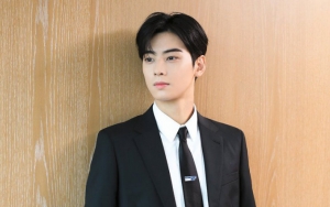 Tulisan Tangan Cha Eunwoo Jadi Sorotan dan Tuai Komentar Kaget