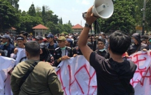 Aspirasi Tersampaikan, Massa #GejayanMemanggil2 Mulai Bubarkan Diri