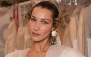 Biasa Dipuji Cantik, Bella Hadid Mendadak Disebut Ganteng Gara-Gara Tampil Seperti Ini