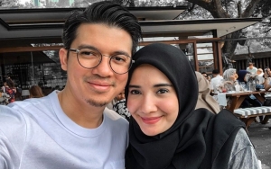  8 Tahun Menikah, Kemesraan Irwansyah-Zaskia Sungkar Ambil Foto Ala Prewedding Bikin Baper