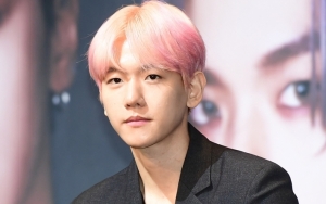 Reaksi Baekhyun Wajah Kocaknya Dibandingkan dengan Kamera Ponsel
