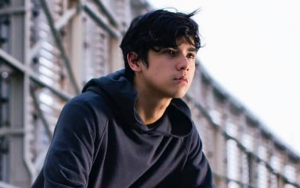 Beri Kejutan Untuk Kontestan, ‘Indonesian Idol’ Hadirkan Sosok Mirip Al Ghazali Bikin Ngakak