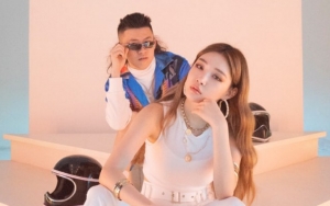 Kim Chung Ha Dan Rich Brian Boncengan Mesra Di MV Kolaborasi 'These Nights'