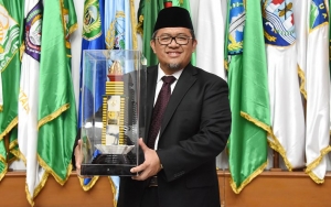 Mantan Gubernur Jawa Barat Aher Diperiksa KPK