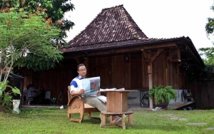 Anies Baswedan Izinkan Pendopo Rumahnya Dipakai Untuk Akad Nikah Tetangga