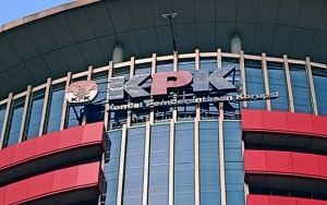 Bupati Lampung Utara Terkena OTT, Warga Teriakan 'Hidup KPK!'