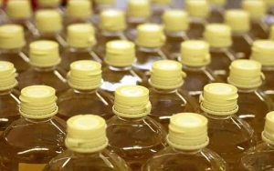 Pemerintah Larang Peredaran Minyak Goreng Curah Per 2020, Pedagang Menjerit