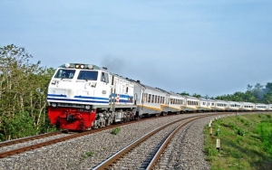 Penumpang Kereta Jarak Jauh Sudah Tidak Bisa Turun Di Stasiun Gambir Mulai 2021
