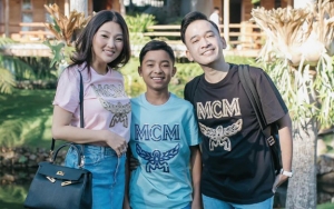 Momen Haru Ruben Onsu Saat Jalani Upacara Adat Adopsi Anak 'Rusak' Gara-Gara Ayam