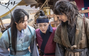 'My Country' Rilis Foto-Foto Syuting Yang Se Jong Cs, Netter Justru Soroti Jalan Cerita
