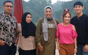Ely Sugigi Minta Izin Kerja Bareng Irfan Sbaztian, Irma Darmawangsa Cuek Tanda Cemburu?