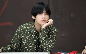V BTS Bantu Cewek Terjatuh dan Anak Kecil di Bandara Jadi Perbincangan
