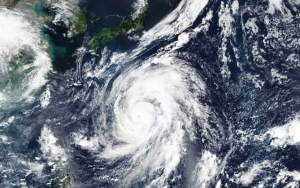 Warga Jepang Bersiap Hadapi Topan Terkuat Dalam 60 Tahun Bernama Hagibis