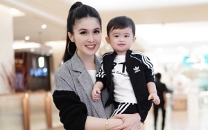 Akhirnya Naik Bajaj, Ekspresi 'Bingung' Raphael Putra Sandra Dewi Jadi Sorotan