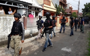 Densus 88 Temukan Catatan ISIS Usai Gerebek Teroris Di Cengkareng