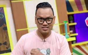 Dibawakan Oleh Uya Kuya, Program ‘Garis Tangan’ Ramai Dituding Settingan