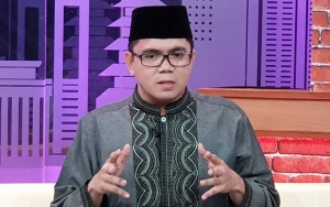 Arteria Dahlan Ibaratkan Penyidik KPK Bagai Sarjana Alfamart