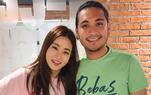 Usai 'Goda' Kang Sora, Giorgino Abraham Pose Nakal di Sofa Bikin Sahabat Ammar Zoni Komentar