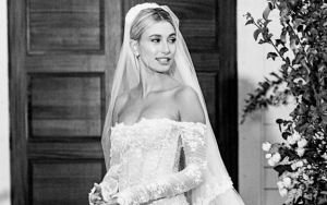 Hailey Baldwin Ternyata Pakai Sneakers di Pesta Pernikahannya, Intip Fotonya Berikut Ini