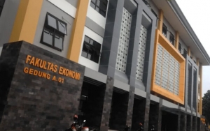 Diduga Pasang Status Soal Penusukan Wiranto Di Sosmed, Dosen Fisip Untidar Diperiksa Pihak Kampus