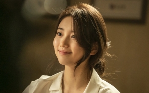 Suzy Mendadak Jadi Koki Di 'Vagabond', Senyuman Manis Saat Sajikan Makanan Bikin Meleleh