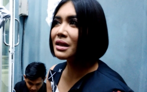 Tangis Putri Denada Pecah Saat Ungkap Rindu pada Sang Papa yang Kini Terjerat Kasus Narkoba