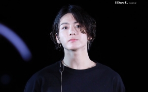 Misteri Tato Tersembunyi Jungkook BTS di Konser Arab Saudi