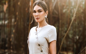  Luna Maya Sopan Bergaun Panjang Di Acara Ini, Netter Kepo Rasanya Pakai Baju Seharga Motor
