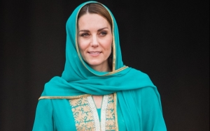 Cantiknya Kate Middleton Pakai Kerudung Saat Kunjungi Masjid di Pakistan, Intip Fotonya Berikut Ini