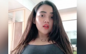 Clara Gopa Duo Semangka Ketahuan Tidur Bareng Cowok Usai Ngamuk Foto Syur Tersebar