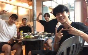 Peakboy Beber Info Menarik dari Liburan Bareng Park Seo Joon, Choi Woo Shik dan V BTS