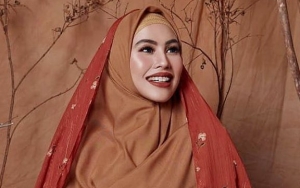 Kartika Putri Unggah Foto 3 Jam Setelah Melahirkan, Penampilannya Sukses Bikin Syok