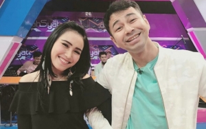  Ayu Ting Ting Pilih Kabur Di Saat Rekan Artis Haru Lepas 'Kepergian' Raffi Ahmad