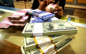 Rupiah Kembali Menguat Usai Sri Mulyani Kembali Terpilih Jadi Menteri Keuangan