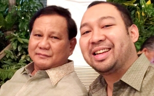 Momen Unik Prabowo Beri Hormat Hingga Putra Tunggalnya Cium Tangan Jokowi di Pelantikan Menteri