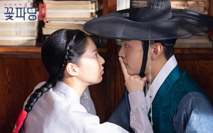 Kim Min Jae Berulang Kali Salah Syuting Cium Bibir Gong Seung Yeon di 'Flower Crew'