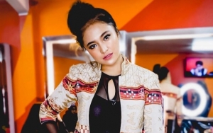  Malam Jumat, Foto Marshanda Tanpa Bra Bikin Sejuta Umat Geger