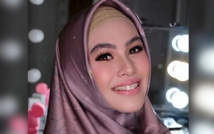 Kartika Putri Pamer Kaki Anak, Netter Menerka-Nerka Wajah Cantik Bayi