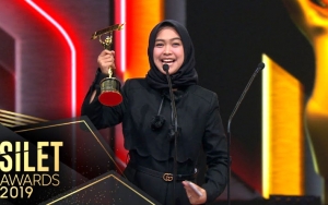 Silet Awards 2019: Ria Ricis Beri Pesan Bijak Usai Bawa Pulang Piala Vlogger Tersilet
