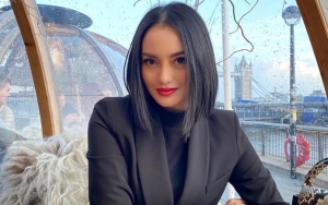 Ririn Ekawati Tampil Cetar Elegan di Pemotretan, Diapresiasi Desainer Tersohor Dunia Bikin Bangga