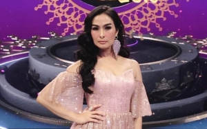 Iis Dahlia Pamer Foto Cantik Berhijab, Siap-Siap Hijrah?