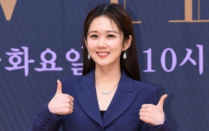 Jang Nara Tampil Seksi Buka-Bukaan di 'VIP', Malah Dipuji Menggemaskan