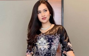 Putri Amelia Terciduk Kasus Prostitusi Online, Sang Ibu Tak Kuasa Tahan Tangis