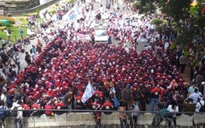 Demo Mahasiswa-Buruh Dimulai, 'Ubur-Ubur' Kedapatan Ikut Beraksi