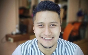 Arie Untung Dulunya Disindir 'Produk Gagal' Hijrah, Kini Malu Menangis Karena Ini